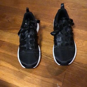 Black and white pumas